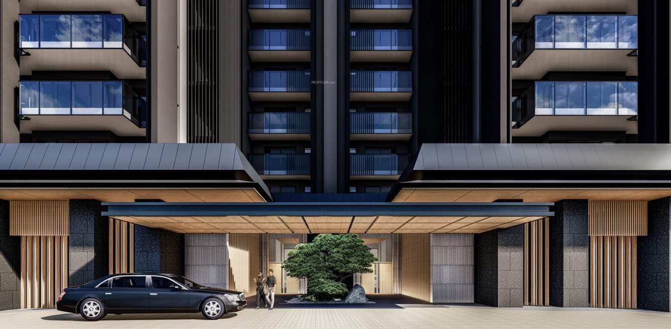 Grand Arrival Porte-Cochère